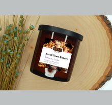 Load image into Gallery viewer, SMALL TOWN BAKERY SOY CANDLE